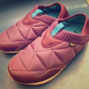 Teva ember moc women’s 9